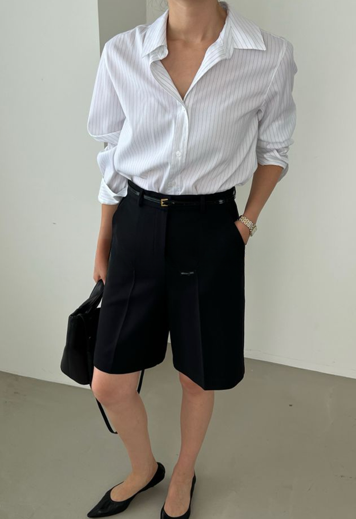 Nona
Cotton
Shirt
White
Classic
Lightweight
Versatile
Breathable
Chic
Tailored