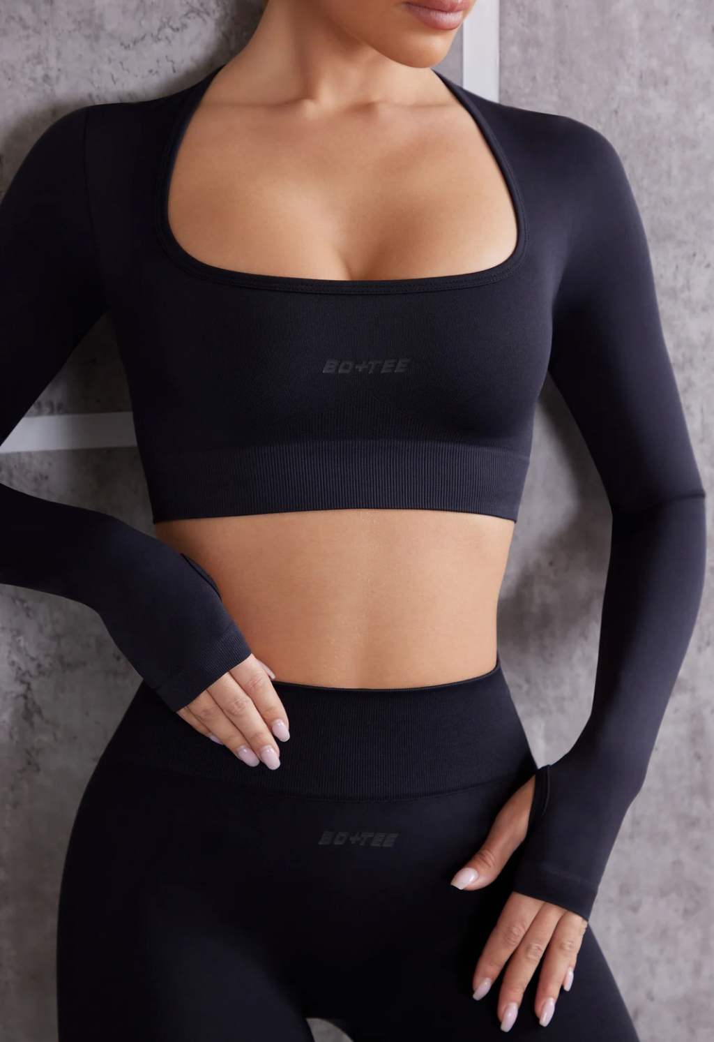 sport set Biker Shorts & Long Sleeve Crop Top