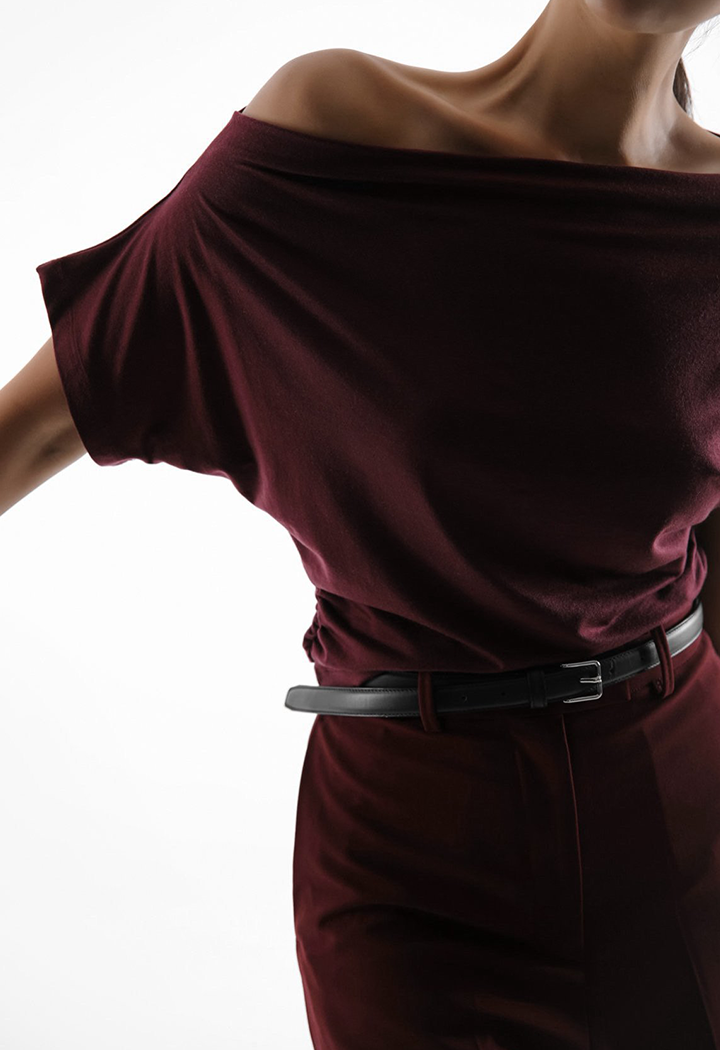 Kim Asymmetric Top - tee Burgundy